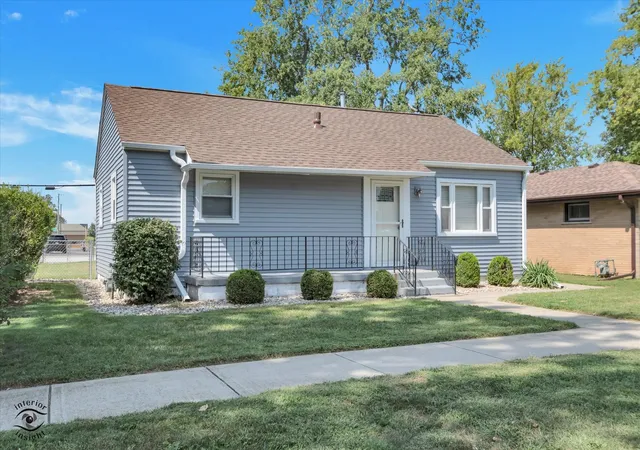 Photo 1 of Single family home for sale at 183 N Forest Ave, Bradley, IL 60915 | MLS# 12748490 | Listing updated on 2026-09-08