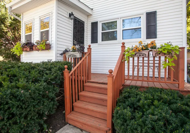Photo 3 of Single family home for sale at 508 W Kelsey St, Bloomington, IL 61701 | MLS# 12748543 | Listing updated on 2026-10-21