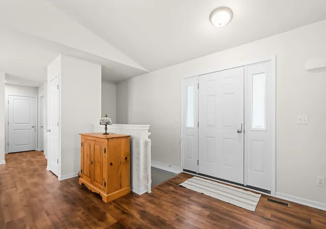 Photo 3 of Sale Pending at 749 Oxford Dr, Byron, IL 61010 | MLS# 12748587 | Listing updated on 2026-09-07