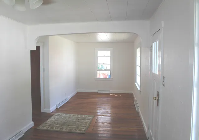 Photo 2 of Single family home for sale at 212 W White St, Clinton, IL 61727 | MLS# 12748622 | Listing updated on 2026-09-29
