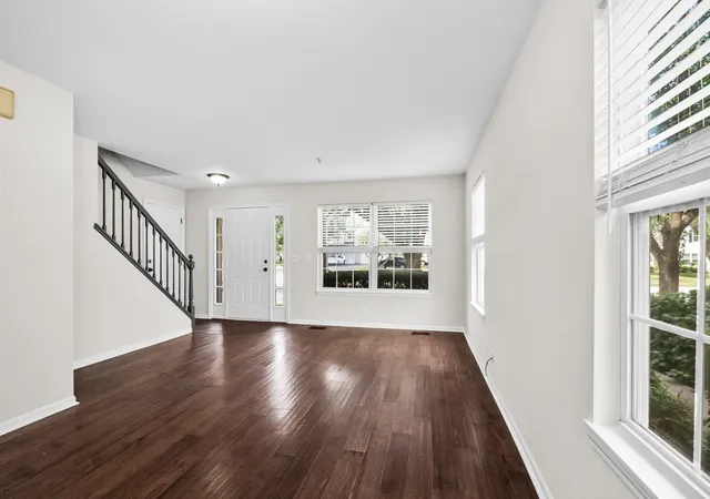 Photo 2 of Townhouse for sale at 1321 Orleans Dr, Mundelein, IL 60060 | MLS# 12748643 | Listing updated on 2026-09-14