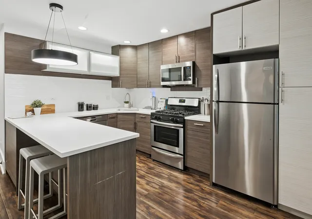 Photo 2 of Condo for sale at 2140 N Lincoln Ave #5207, Chicago, IL 60614 | MLS# 12748655 | Listing updated on 2026-09-23
