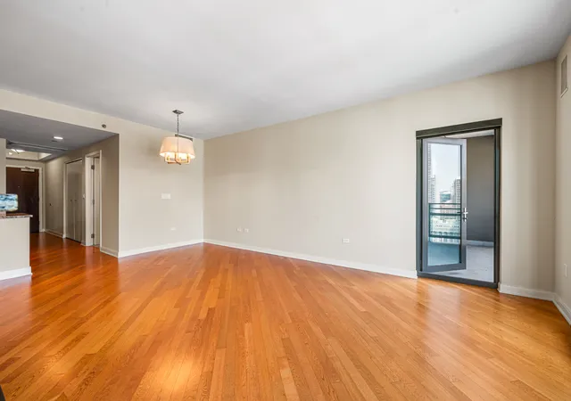 Listing Photo 5 - Condo for sale in building located at 130 N Garland Ct, Chicago, IL 60602 - Unit #3102