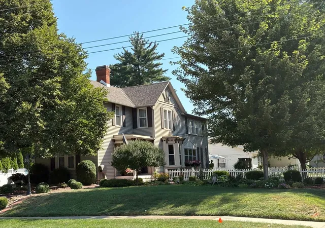 Photo 2 of Single family home for sale at 335 S 18th Street, Quincy, IL 62301 | MLS# 12748709 | Listing updated on 2026-09-25