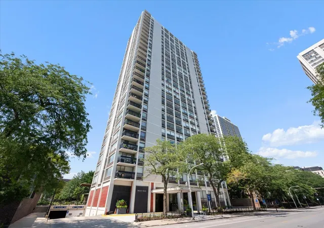 Photo 1 of Sale Pending at 1455 N Sandburg Ter #508, Chicago, IL 60610 | MLS# 12748722 | Listing updated on 2026-10-09