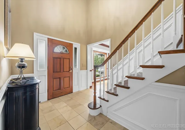 Photo 3 of Single family home for sale at 40w815 S Bridle Crk Dr, St. Charles, IL 60175 | MLS# 12748754 | Listing updated on 2026-10-07