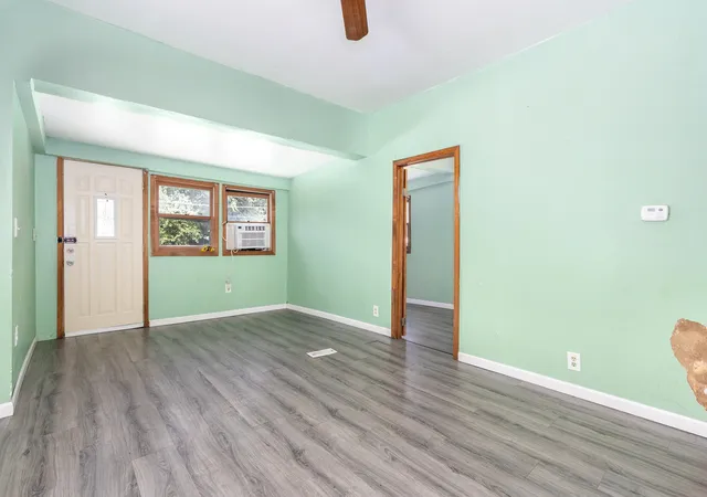Photo 3 of Single family home for sale at 214 Sheridan St, Joliet, IL 60436 | MLS# 12748771 | Listing updated on 2026-09-14
