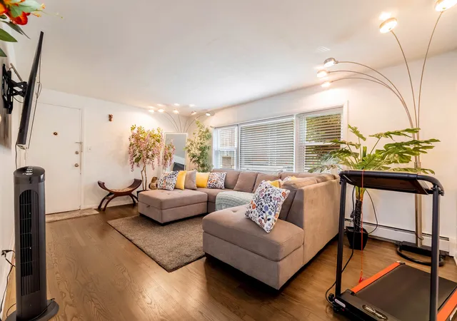 Photo 2 of Condo for sale at 1939 S Harlem Ave #BW, Berwyn, IL 60402 | MLS# 12748775 | Listing updated on 2026-09-22