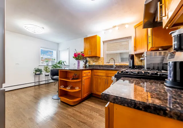 Photo 4 of Condo for sale at 1939 S Harlem Ave #BW, Berwyn, IL 60402 | MLS# 12748775 | Listing updated on 2026-09-22