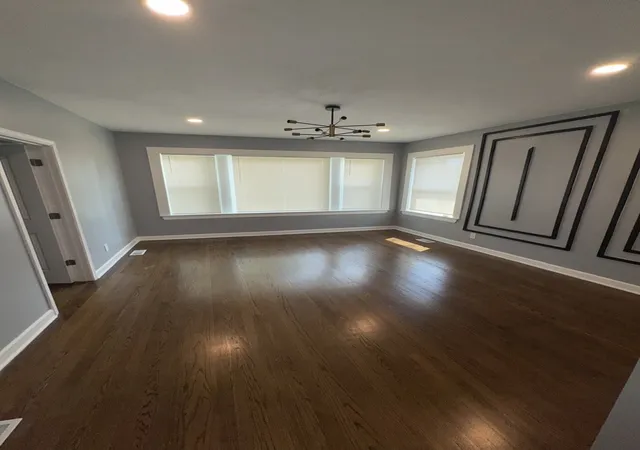 Photo 2 of Single family home for sale at 8404 S Oglesby Ave, Chicago, IL 60617 | MLS# 12748811 | Listing updated on 2026-09-14