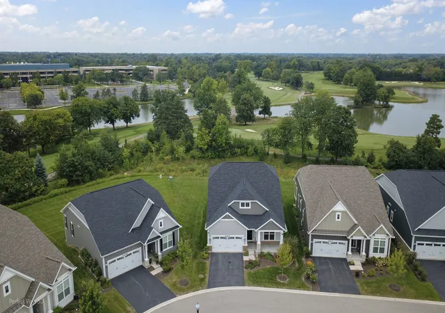 Photo 2 of Single family home for sale at 20540 W Spyglass Ct, Kildeer, IL 60047 | MLS# 12748825 | Listing updated on 2026-09-14