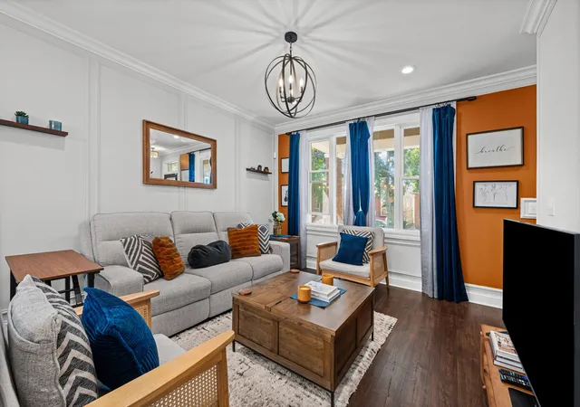 Photo 3 of Single family home for sale at 2625 Cuyler Ave, Berwyn, IL 60402 | MLS# 12748868 | Listing updated on 2026-09-20