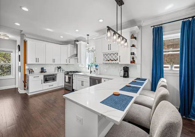 Photo 4 of Single family home for sale at 2625 Cuyler Ave, Berwyn, IL 60402 | MLS# 12748868 | Listing updated on 2026-09-20