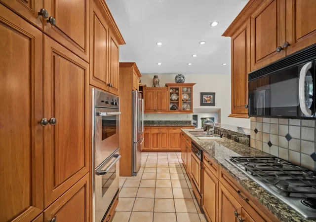 Photo 4 of Single family home for sale at 358 Hastings Ave, Highland Park, IL 60035 | MLS# 12748876 | Listing updated on 2026-09-09