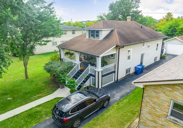 Photo 2 of Single family home for sale at 522 Anderson Blvd, Geneva, IL 60134 | MLS# 12748880 | Listing updated on 2026-10-02