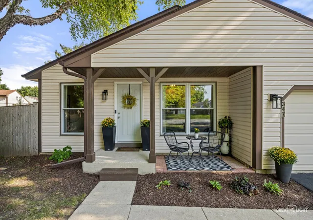 Photo 2 of Single family home for sale at 347 Danbury Dr, Naperville, IL 60565 | MLS# 12748882 | Listing updated on 2026-09-12
