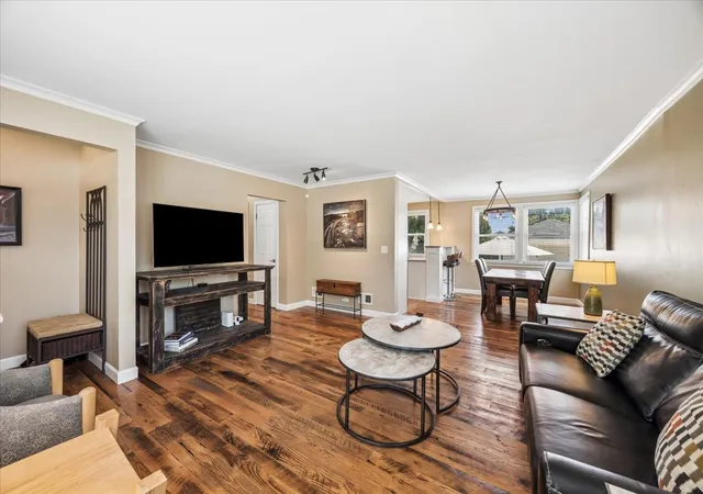 Photo 4 of Single family home for sale at 1871 Hawthorne Ave, Westchester, IL 60154 | MLS# 12748888 | Listing updated on 2026-10-21