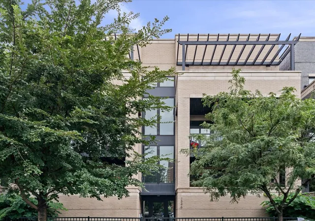 Condo for sale at 1346 W Walton St #3W, Chicago, IL 60642 | MLS# 12748917