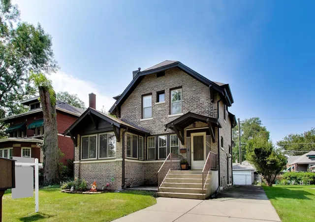 Single family home for sale at 10530 S Leavitt St, Chicago, IL 60643 | MLS# 12748928