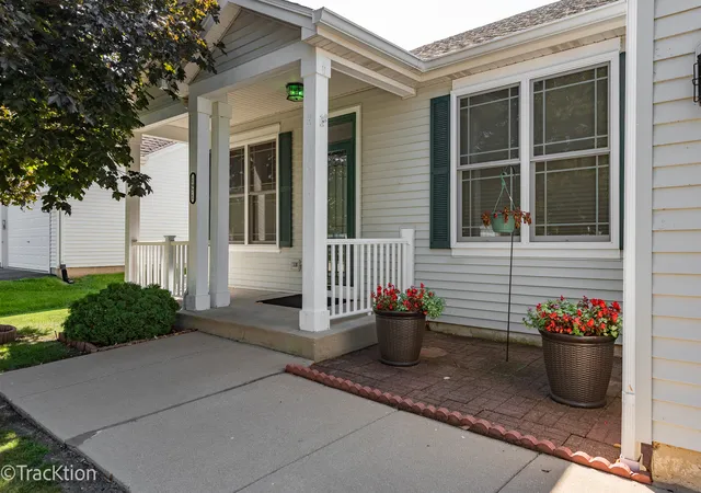 Photo 3 of Single family home for sale at 1971 Sedgegrass Trl, Aurora, IL 60504 | MLS# 12748937 | Listing updated on 2026-09-13