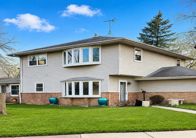Photo 1 of Single family home for sale at 127 Nashua St, Park Forest, IL 60466 | MLS# 12748938 | Listing updated on 2026-10-07
