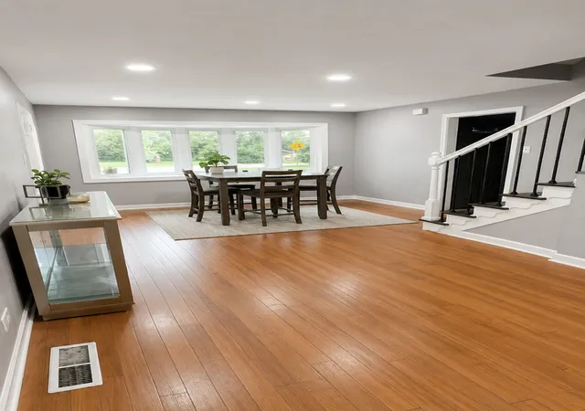 Photo 3 of Single family home for sale at 127 Nashua St, Park Forest, IL 60466 | MLS# 12748938 | Listing updated on 2026-10-07