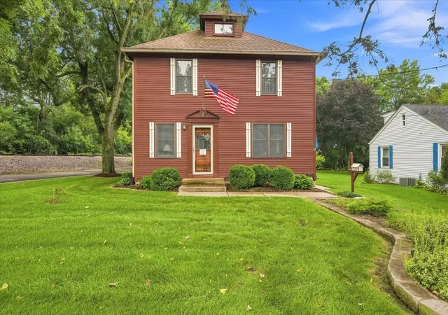 Photo 1 of Single family home for sale at 218 Laurel St, Batavia, IL 60510 | MLS# 12748952 | Listing updated on 2026-09-18
