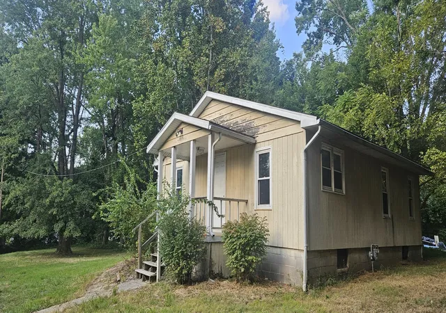 Photo 3 of Single family home for sale at 240 Raccoon Valley Rd, Makanda, IL 62958 | MLS# 12748972 | Listing updated on 2026-09-19