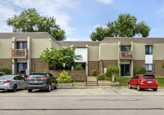 Condo for sale at 7300 Fairview Ave #206, Downers Grove, IL 60516 | MLS# 12748997
