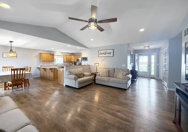 Photo 4 of Single family home for sale at 103 E Center St, Gifford, IL 61847 | MLS# 12749027 | Listing updated on 2026-10-06