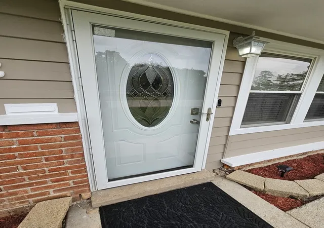 Photo 3 of Single family home for sale at 412 Suwanee St, Park Forest, IL 60466 | MLS# 12749078 | Listing updated on 2026-10-05