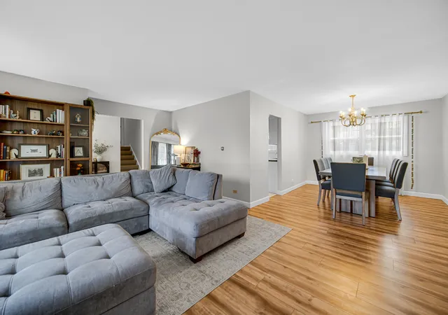 Photo 4 of Single family home for sale at 3010 N Kennicott Ave, Arlington Heights, IL 60004 | MLS# 12749134 | Listing updated on 2026-09-24