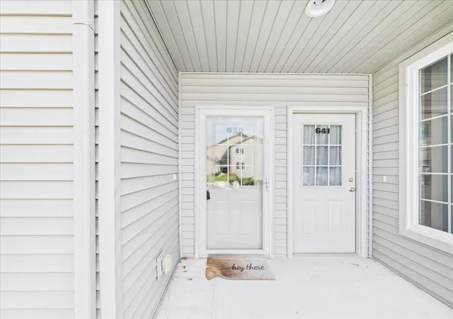 Listing Photo 4 - Condo for sale in building located at 639 Queens Ct, Rockton, IL 61072 - Unit #8