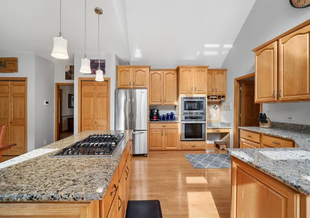 Photo 4 of Single family home for sale at 26165 N Greenbriar Ct, Lake Barrington, IL 60084 | MLS# 12749215 | Listing updated on 2026-10-02