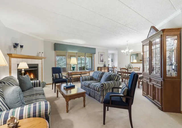Photo 4 of Condo for sale at 2751 Harbor Dr #2751, Joliet, IL 60431 | MLS# 12749231 | Listing updated on 2026-09-29