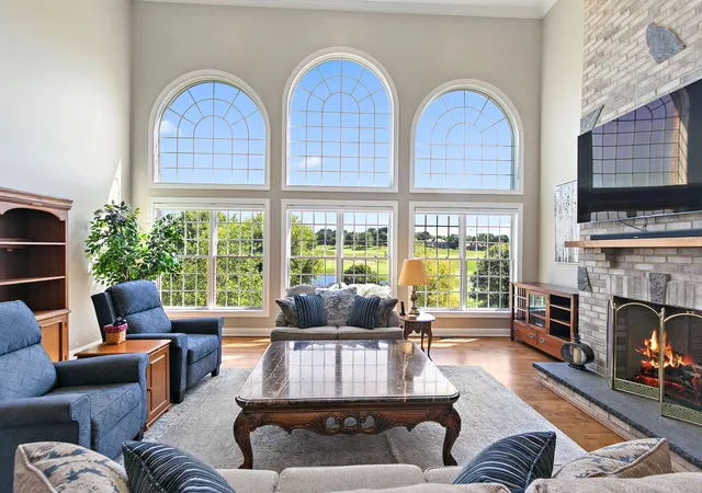 Photo 4 of Single family home for sale at 6564 Beech Ln, Libertyville, IL 60048 | MLS# 12749237 | Listing updated on 2026-10-10
