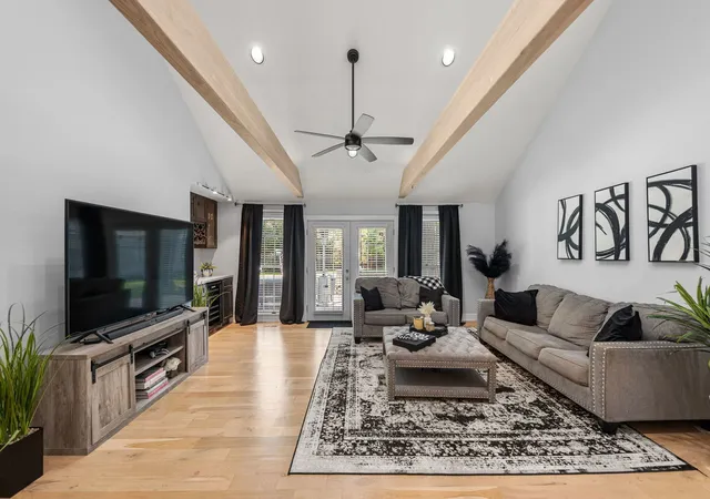 Photo 3 of Single family home for sale at 1195 Longmeadow Rd, Northbrook, IL 60062 | MLS# 12749241 | Listing updated on 2026-09-14