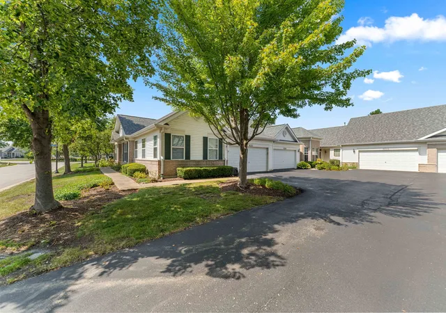 Photo 3 of Condo for sale at 16310 Crescent Lake Dr #16310, Crest Hill, IL 60403 | MLS# 12749243 | Listing updated on 2026-09-18