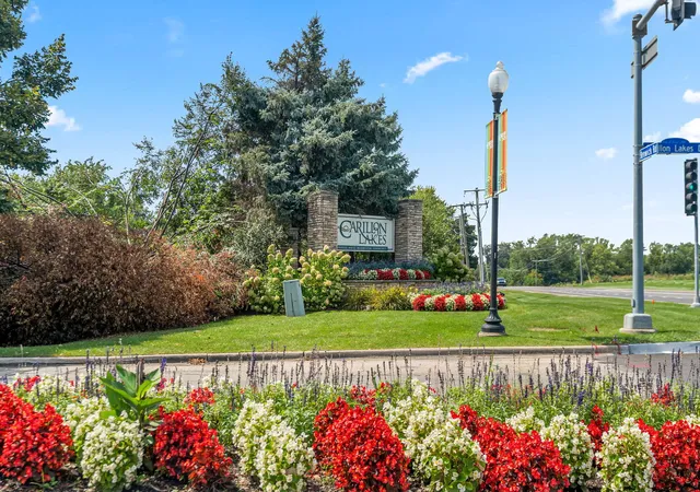 Listing Photo 5 - Condo for sale in building located at 16310 Crescent Lake Dr, Crest Hill, IL 60403 - Unit #16310