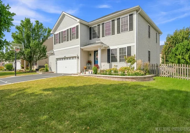 Photo 2 of Single family home for sale at 1202 Robinson St, Elburn, IL 60119 | MLS# 12749247 | Listing updated on 2026-09-26