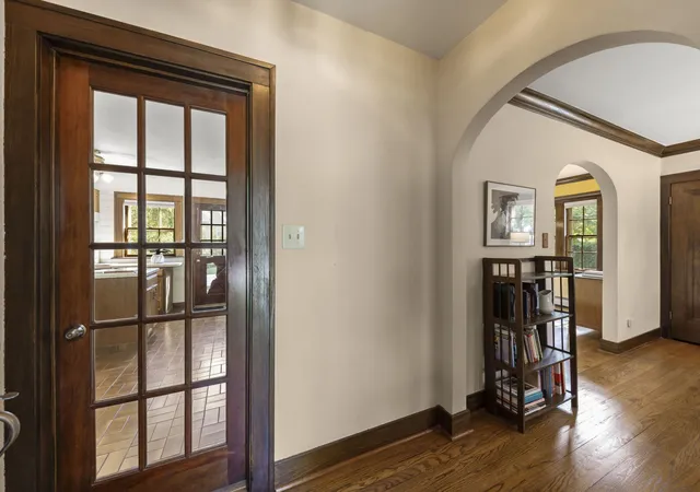 Photo 2 of Single family home for sale at 303 Hillside Ave, Glen Ellyn, IL 60137 | MLS# 12749249 | Listing updated on 2026-09-14