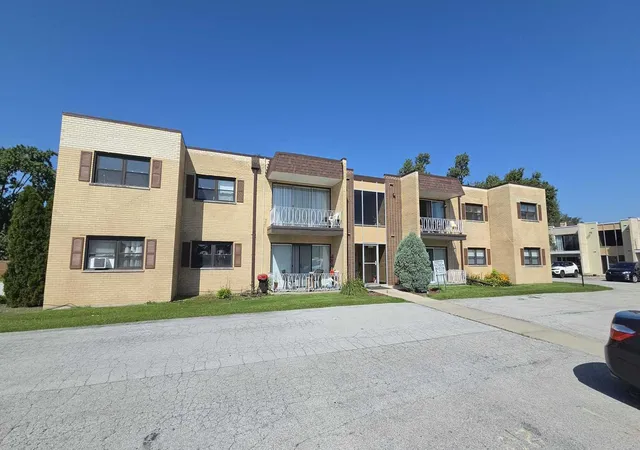 Condo for sale at 18320 Cherry Crk Dr #4, Homewood, IL 60430 | MLS# 12749271 | Listing updated on 2026-10-17