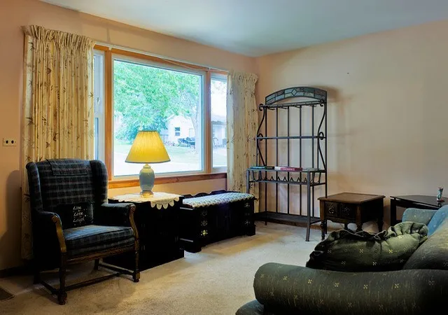 Photo 3 of Sale Pending at 576 Elm St, Hampshire, IL 60140 | MLS# 12749275 | Listing updated on 2026-10-07