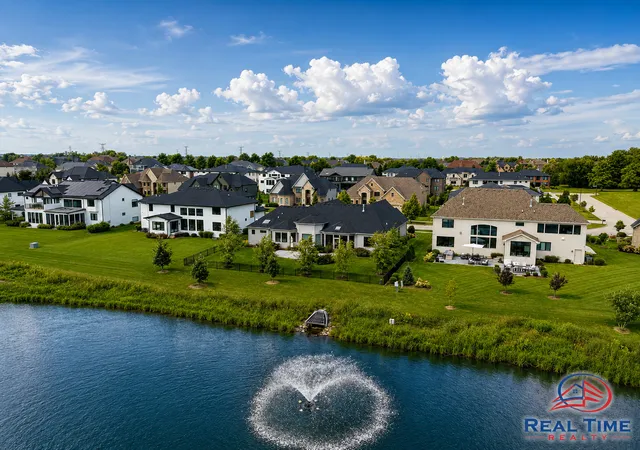 Photo 2 of Single family home for sale at 4276 Lacebark Ln, Naperville, IL 60564 | MLS# 12749312 | Listing updated on 2026-09-21