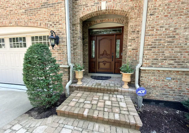 Photo 2 of Single family home for sale at 1657 Hickory Dr, Hoffman Estates, IL 60192 | MLS# 12749325 | Listing updated on 2026-09-13