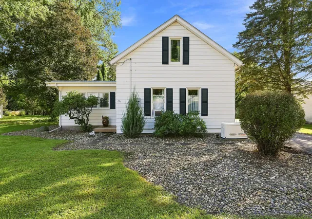 Photo 1 of Sale Pending at 201 W 19th Avenue, Coal Valley, IL 61240 | MLS# 12749333 | Listing updated on 2026-09-14