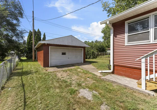 Photo 24 of Single family home for sale at 417 48th Street, Moline, IL 61265 | MLS# 12749336 | Listing updated on 2026-09-04