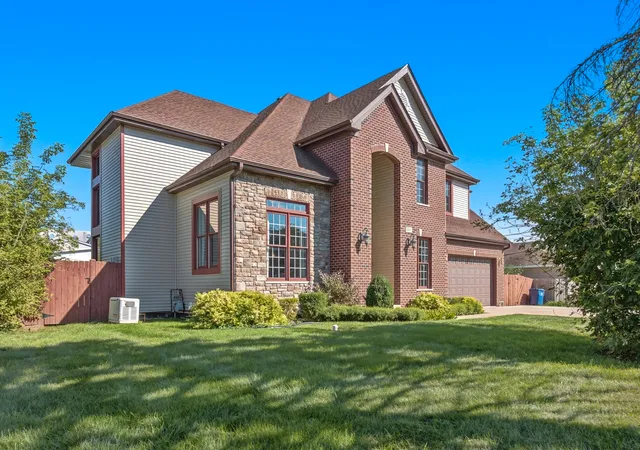 Photo 2 of Single family home for sale at 20665 Clarice Ave, Lincolnshire, IL 60069 | MLS# 12749338 | Listing updated on 2026-10-04