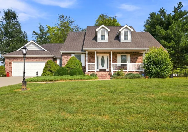 Photo 1 of Single family home for sale at 1815 Colonial Dr, Marion, IL 62959 | MLS# 12749344 | Listing updated on 2026-09-14