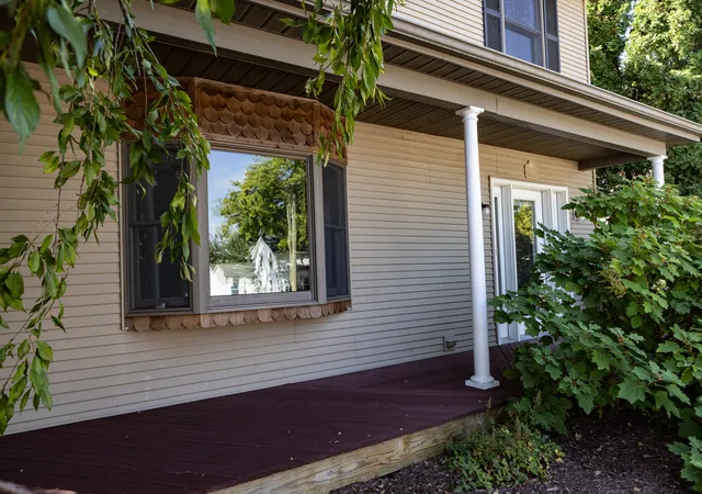 Photo 3 of Single family home for sale at 101 W Chippewa St, Dwight, IL 60420 | MLS# 12749358 | Listing updated on 2026-10-12